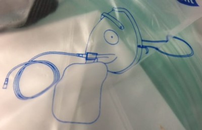 Maska do podawania tlenu z drenem i workiem rezerwuarem dla dorosłych