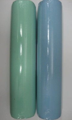 Prześcieradło podkład 50 cm x 80 cm A'63 szt podfoliowany nieprzemaklany w rolce z perforacją .